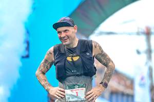 BIB: 140
                            <button type="button" onclick="openModal(24883685)" class="btn btn-primary btn-sm float-right btn-popup" data-toggle="modal" data-target=".modal-high-quality">
                        <i class="fas fa-shopping-cart"></i> Add to Cart
                    </button>
                                            <button type="button" onclick="isThisMe(24883685, true)" class="btn btn-success btn-sm float-right btn-popup btn-isme hidden" data-toggle="tooltip" data-placement="bottom" title="นี่คือรูปของคุณใช่ไหม คลิกที่นี่เพื่อเอาเข้าอัลบั้ม">
                        <i class="fas fa-plus"></i> Add to album
                    </button>
                    <button type="button" onclick="isThisMe(24883685, false)" class="btn btn-warning btn-sm float-right btn-popup btn-isnotme hidden">
                        <i class="fas fa-ban"></i> Remove from album
                    </button>